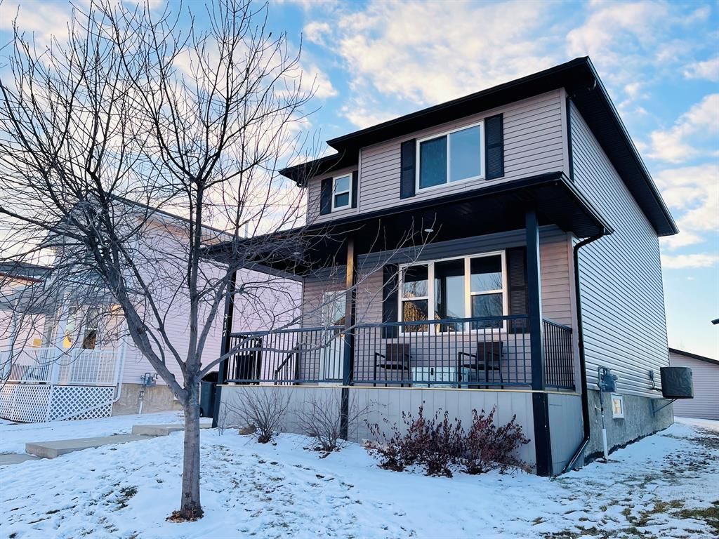I have sold a property at 917 High Park WAY NW in High River

